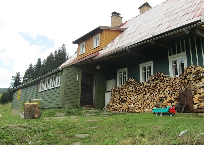 Horska U Basnika Alpstuga *